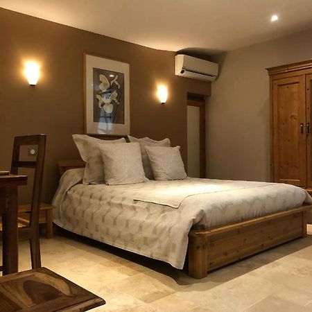 Chambres D'Hotes La Chrysalide Loriol-du-Comtat Bagian luar foto