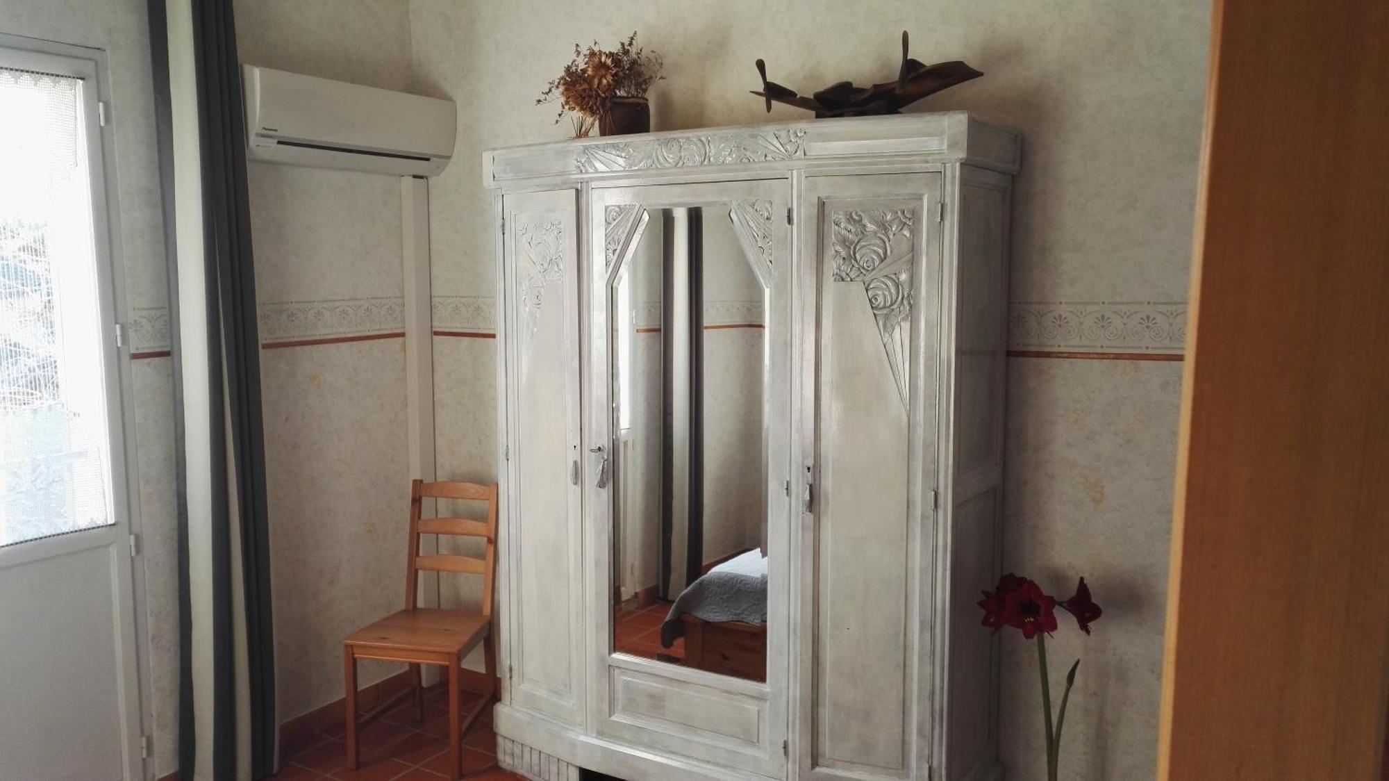 Chambres D'Hotes La Chrysalide Loriol-du-Comtat Ruang foto