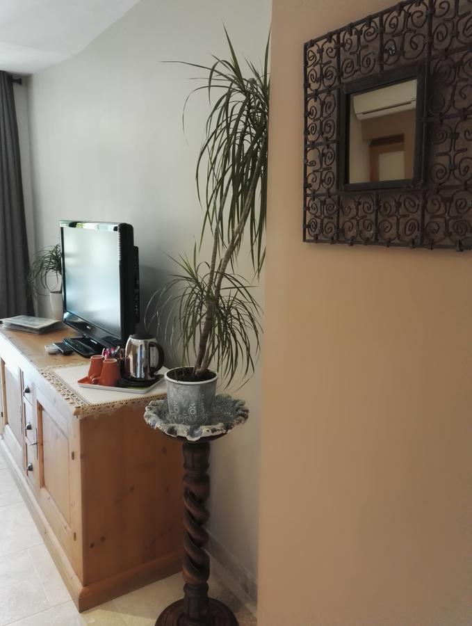 Chambres D'Hotes La Chrysalide Loriol-du-Comtat Bagian luar foto
